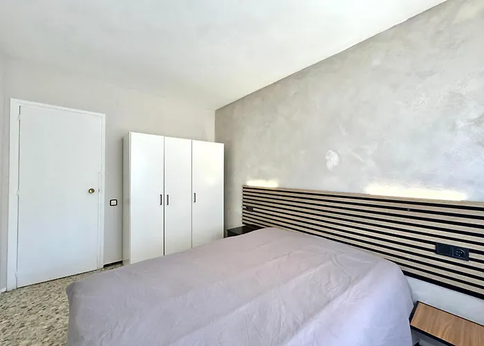 Fenals Trimaran * Lloret de Mar